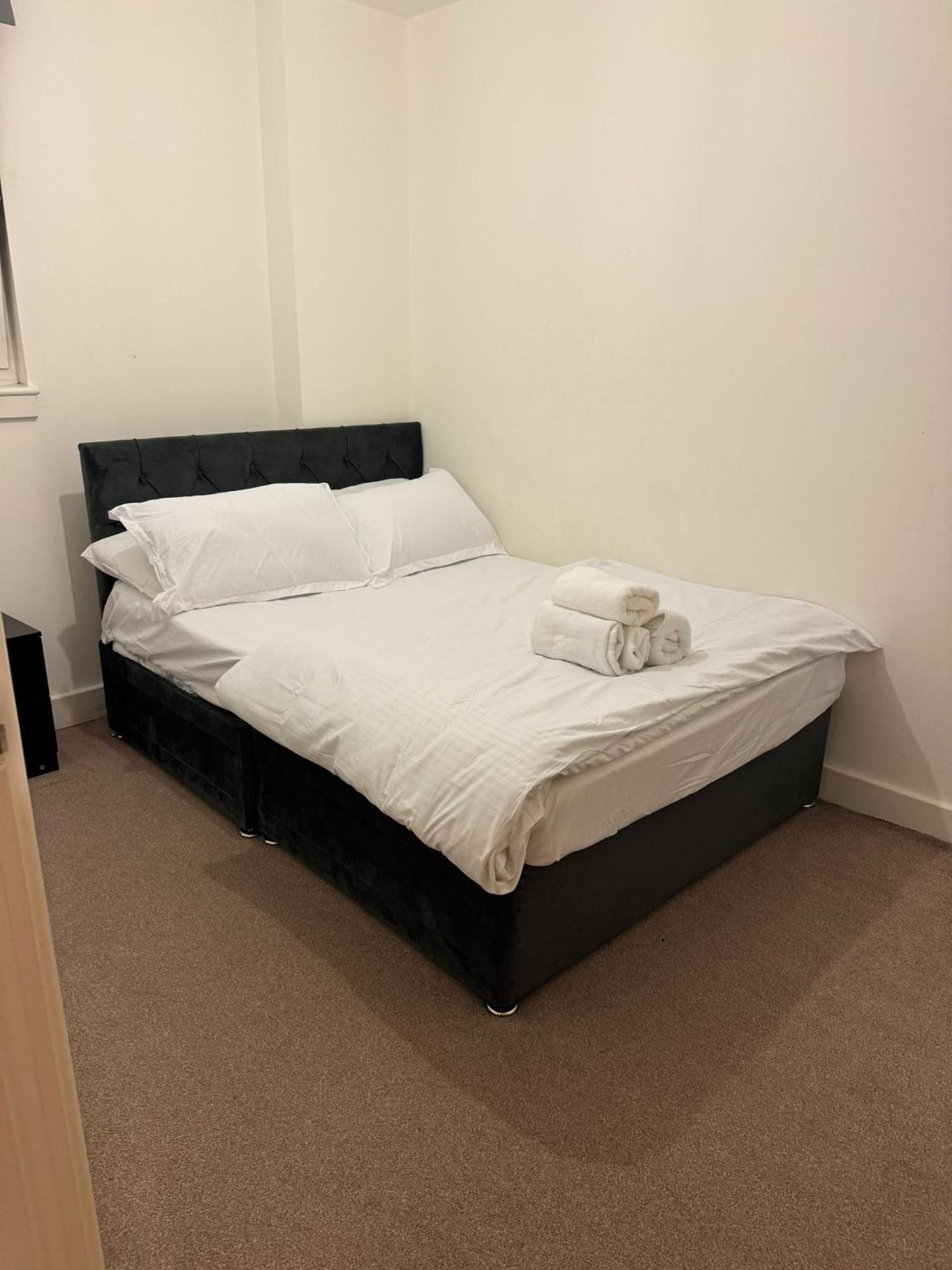 Spacious 2 Bedrooms Apartment In Stratford Лондон Экстерьер фото